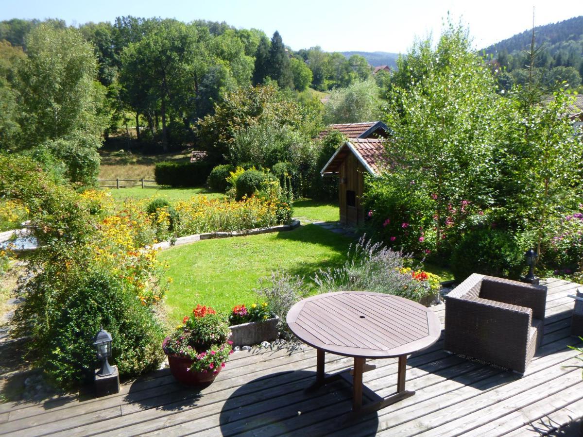 Chez Marlyse-Chambres Et Table D'Hotes Saint-Maurice-sur-Moselle Exterior foto
